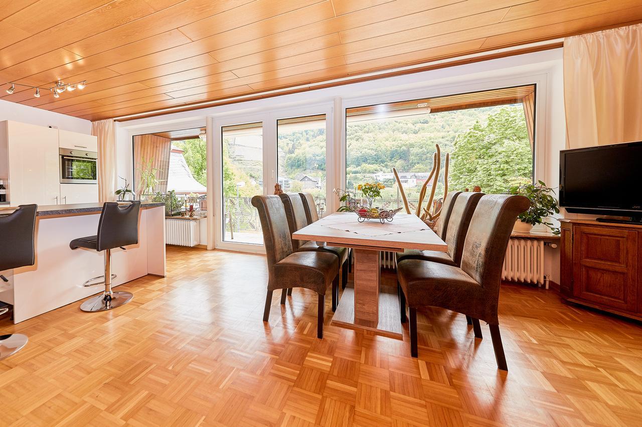 Ferienwohnung "Edeltrud Deluxe Moselblick" Bernkastel-Kues Exteriör bild